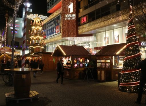 Weihnachtsmarkt vor dem Forum Steglitz