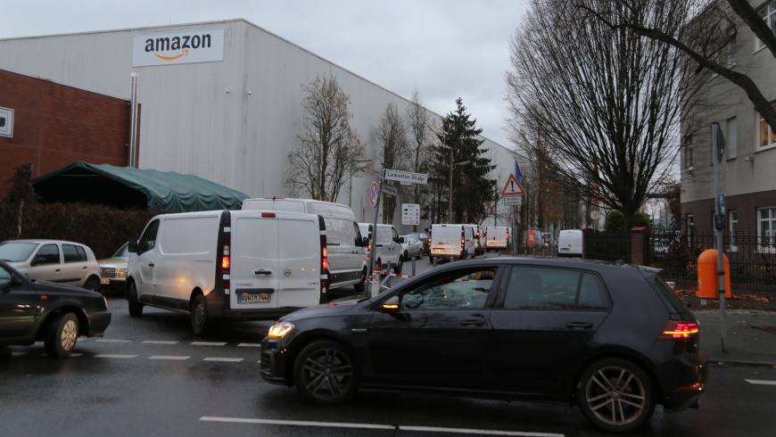 Amazon-Logistik mit Kleintransportern