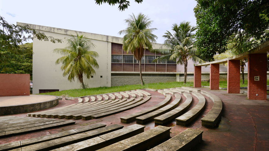 „Centro Educacional Carneiro Ribeiro“