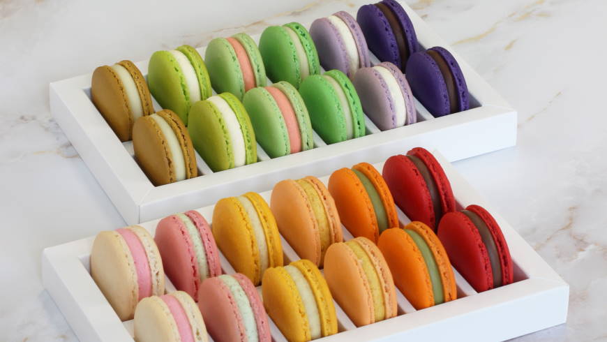 LOTI PANTÓN: Farbenprächtige Macarons