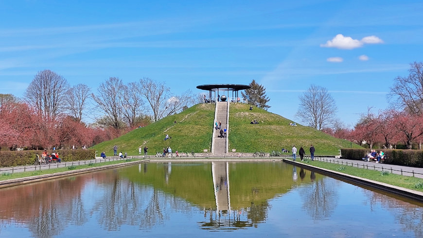 Lilienthal-Gedenkstätte im Lilienthal Park in Lichterfelde Süd