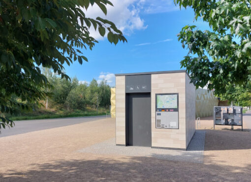 Öffentliche Toilette am Tourismus-Zentrum Kienberg - Foto: © Marzahn-Hellersdorf Zeitung