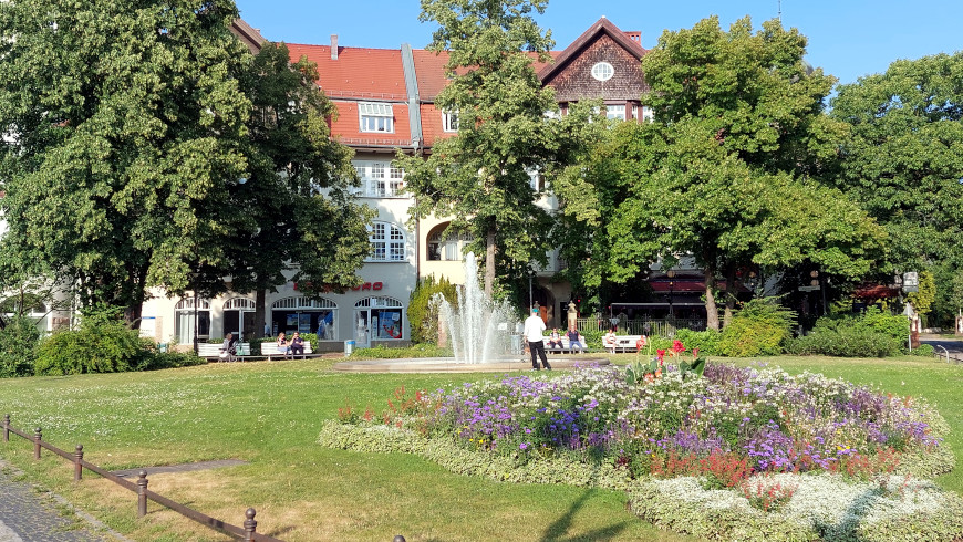 Entspannte Sommer-Atmosphäre am Mexikoplatz